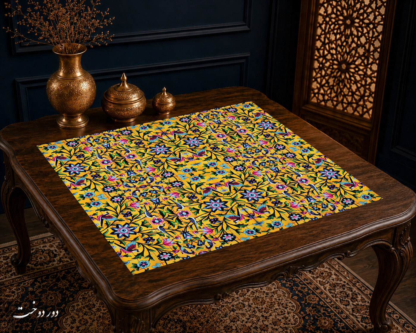 رومیزی مخمل لمینت دار ایران خاتون طرح سنتی کد ۳۲